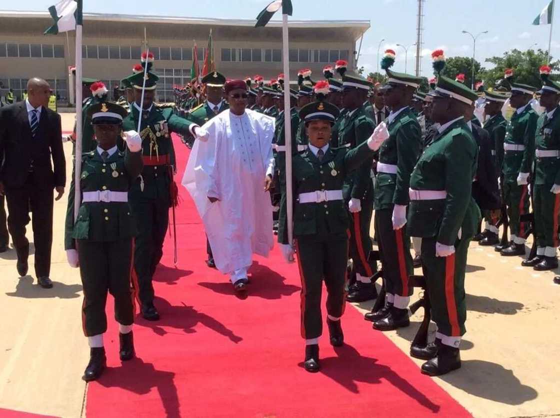 YANZUNNAN: Hotunan ziyarar Shugaban kasar Nijar zuwa wurin Buhari a Daura