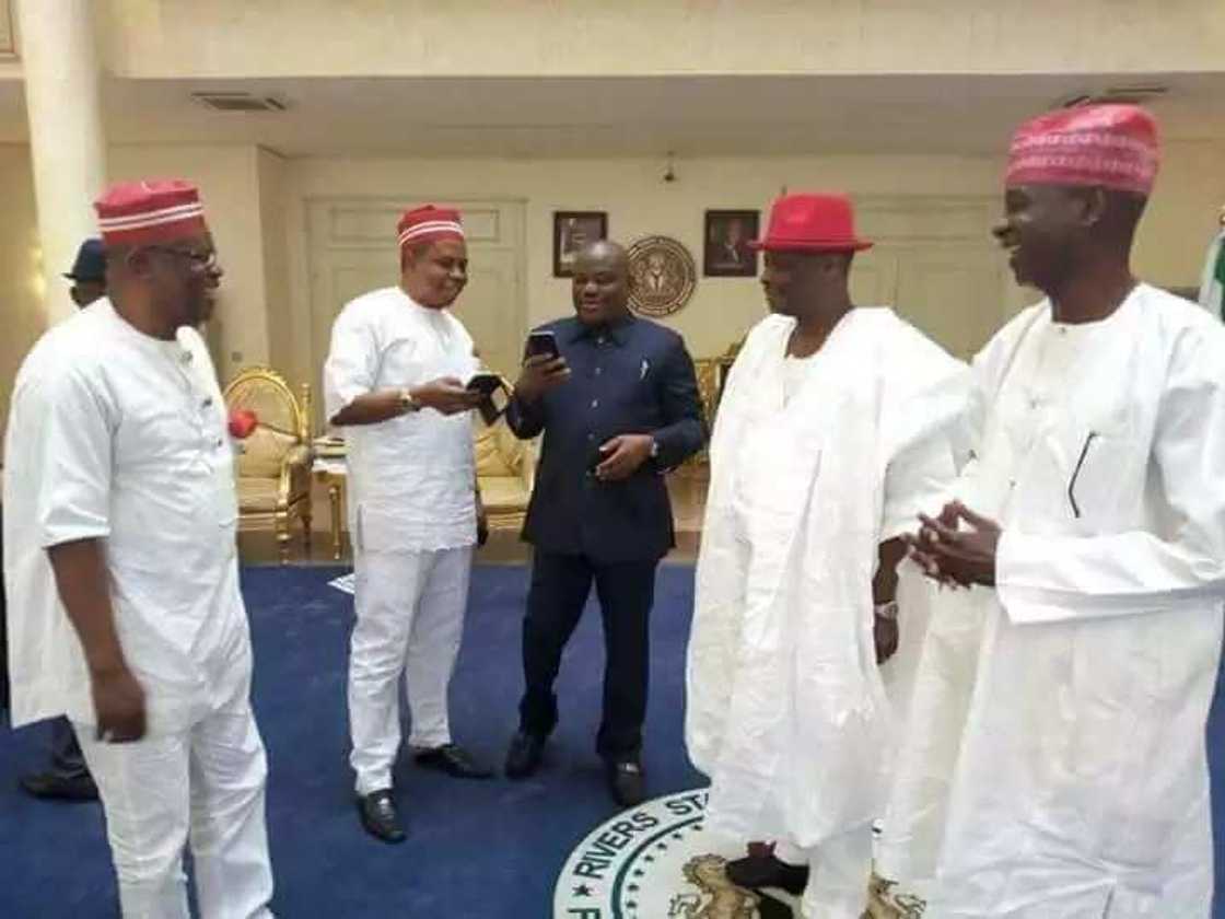 Shugabannin PDP a Kano sun yi wa sabon Shugaban rikon kwarya Rabiu Bichi mubaya’a Shugabannin PDP a Kano sun yi wa sabon Shugaban rikon kwarya Rabiu Bichi mubaya’a