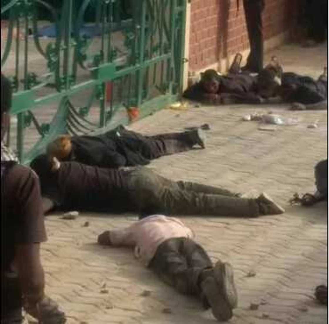 Many Feared Dead As Soldiers And Shiites Clash In Kaduna Many Feared Dead As Soldiers And Shiites Clash In Kaduna
