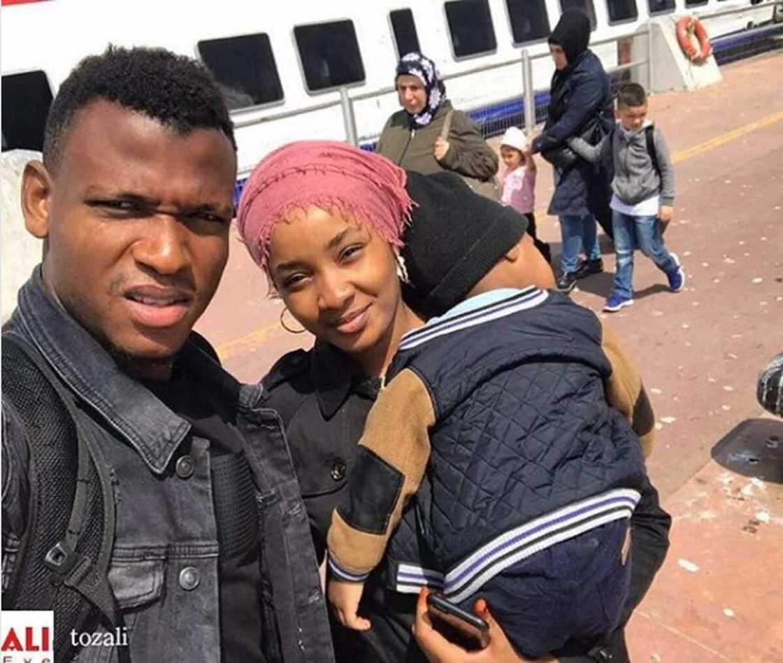 Karya ne Miji na bai dake ni ba – In ji matar dan wasan Najeriya Karya ne Miji na bai dake ni ba – In ji matar dan wasan Najeriya