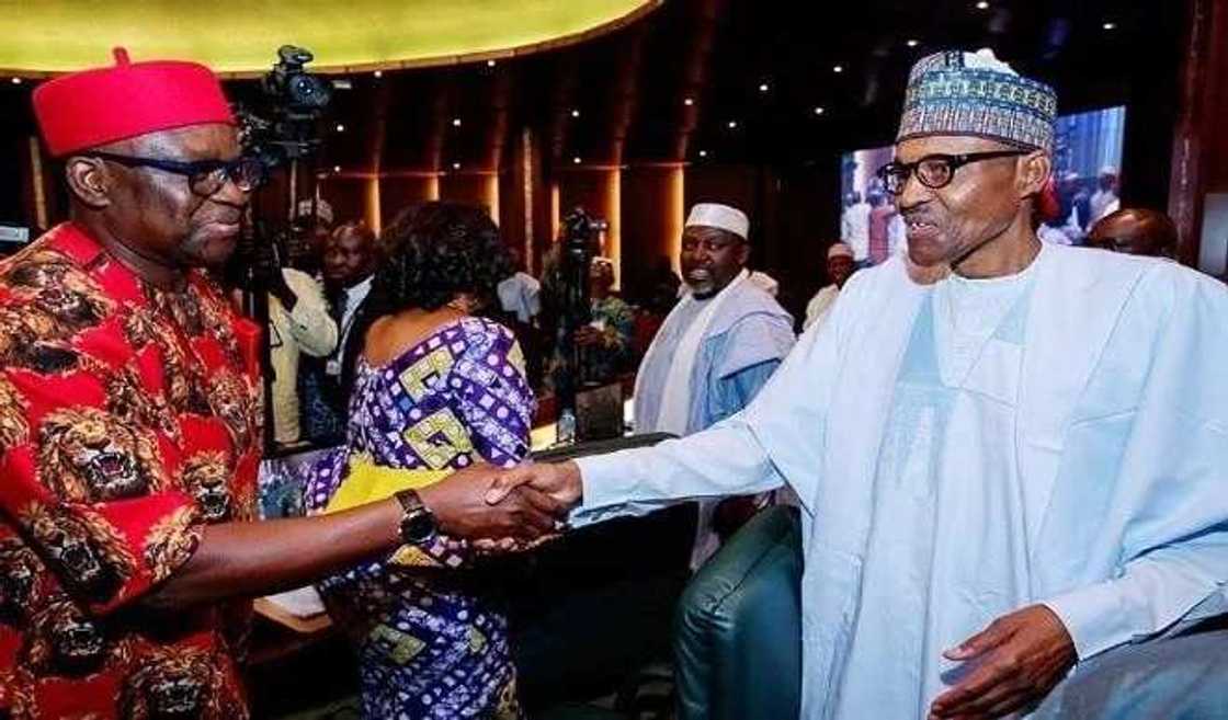 Sau 2 Daura na zawarci na don na mara wa Buhari baya - Fayose Sau 2 Daura na zawarci na don na mara wa Buhari baya - Fayose