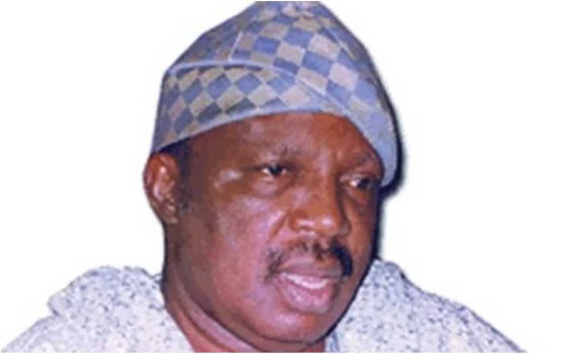 Tsohon mataimakin ciyaman na PDP Ishola Filani ya rasu yana da shekaru 71 Tsohon mataimakin ciyaman na PDP Ishola Filani ya rasu yana da shekaru 71