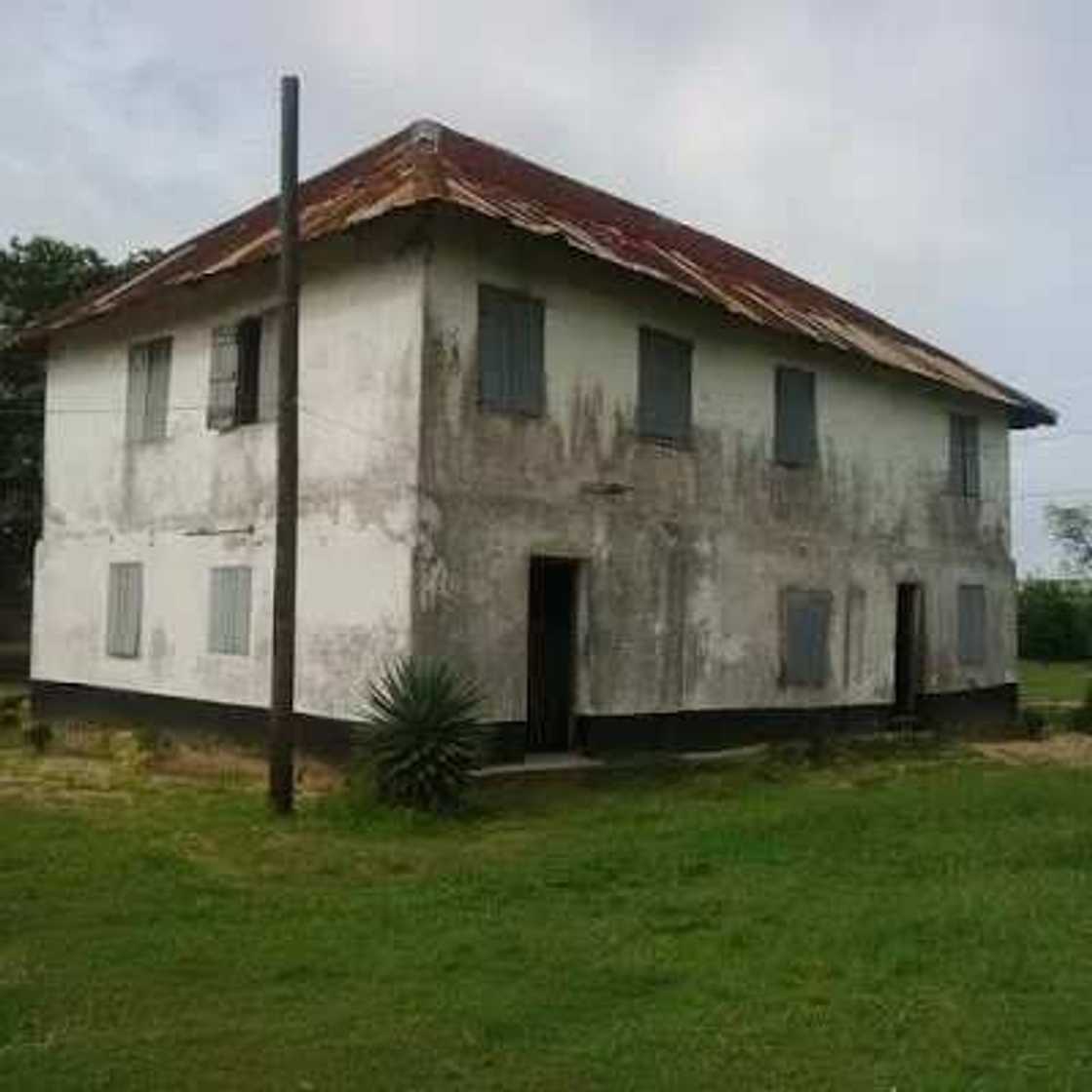 Photos: First Storey Building in Nigeria, Now Aged 170 Years Old Photos: First Storey Building in Nigeria, Now Aged 170 Years Old