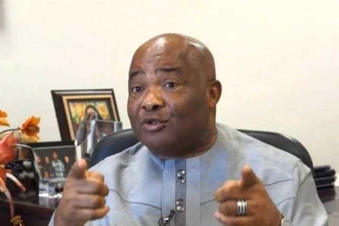 Gwamna Uzodinma zai yi maganin masu garkuwa da mutane da Yahoo-Yahoo Gwamna Uzodinma zai yi maganin masu garkuwa da mutane da Yahoo-Yahoo