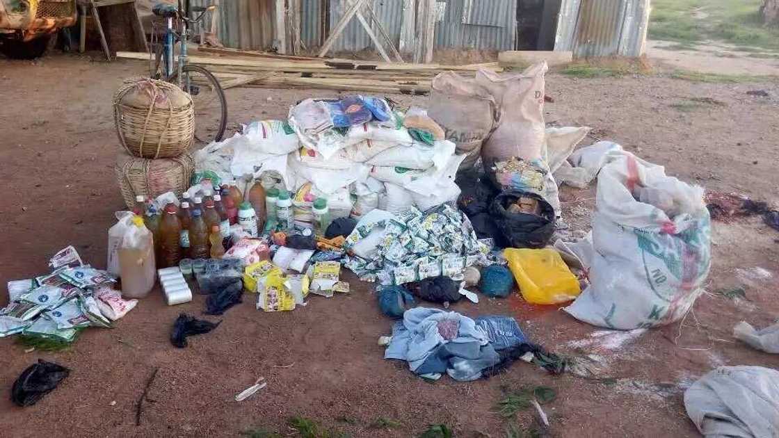 2 soldiers dead as army ambush Boko Haram terrorists in new operation (photos) 2 soldiers dead as army ambush Boko Haram terrorists in new operation (photos)