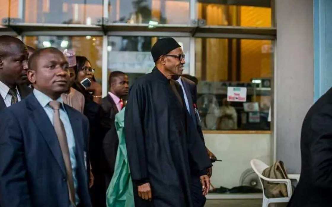 Buhari Pictured In Economy Class Of British Airways Buhari Pictured In Economy Class Of British Airways