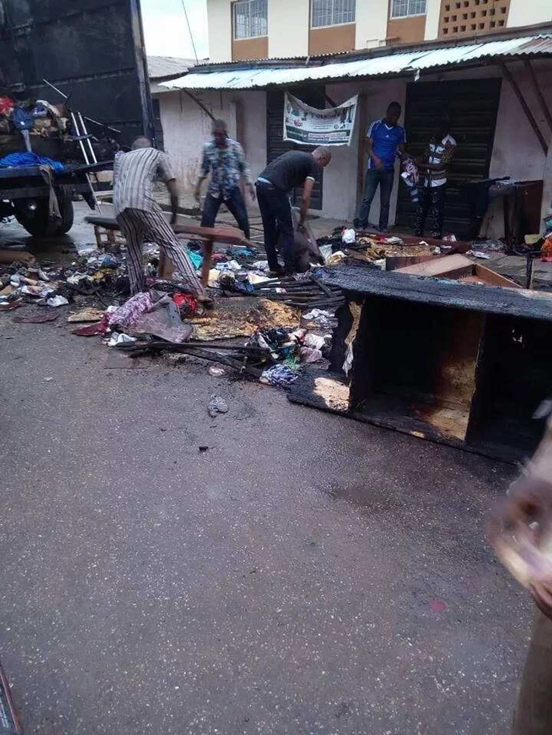 Widow, 30, devastated mysterious after burnt her properties in front of her new home (photos) Widow, 30, devastated mysterious after burnt her properties in front of her new home (photos)