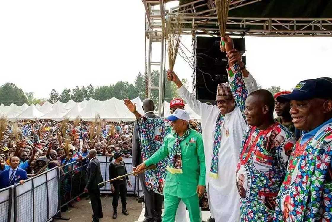 Jam’iyyar APC reshen kudu maso gabas ta tsayar da Buhari a matsayin dan takaran ta a zaben 2019 Jam’iyyar APC reshen kudu maso gabas ta tsayar da Buhari a matsayin dan takaran ta a zaben 2019