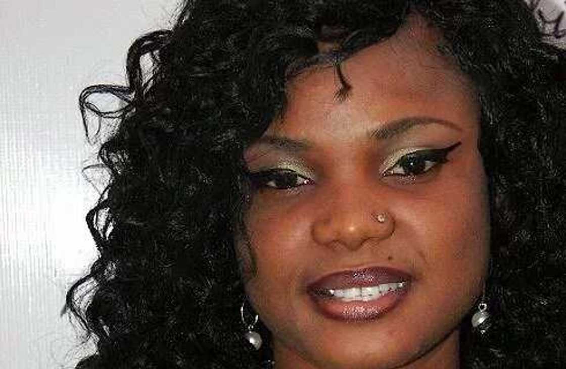 20 Nigerian Celebrities Who May Be Bleaching (PHOTOS) 20 Nigerian Celebrities Who May Be Bleaching (PHOTOS)