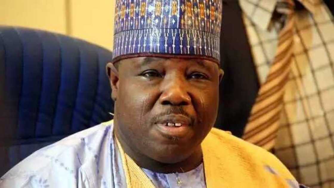 Da dumi-duminsa: An sa labule yanzunnan tsakanin shugaba Buhari dada Ali Modu Sheriff tsohon shugaban PDP Da dumi-duminsa: An sa labule yanzunnan tsakanin shugaba Buhari dada Ali Modu Sheriff tsohon shugaban PDP