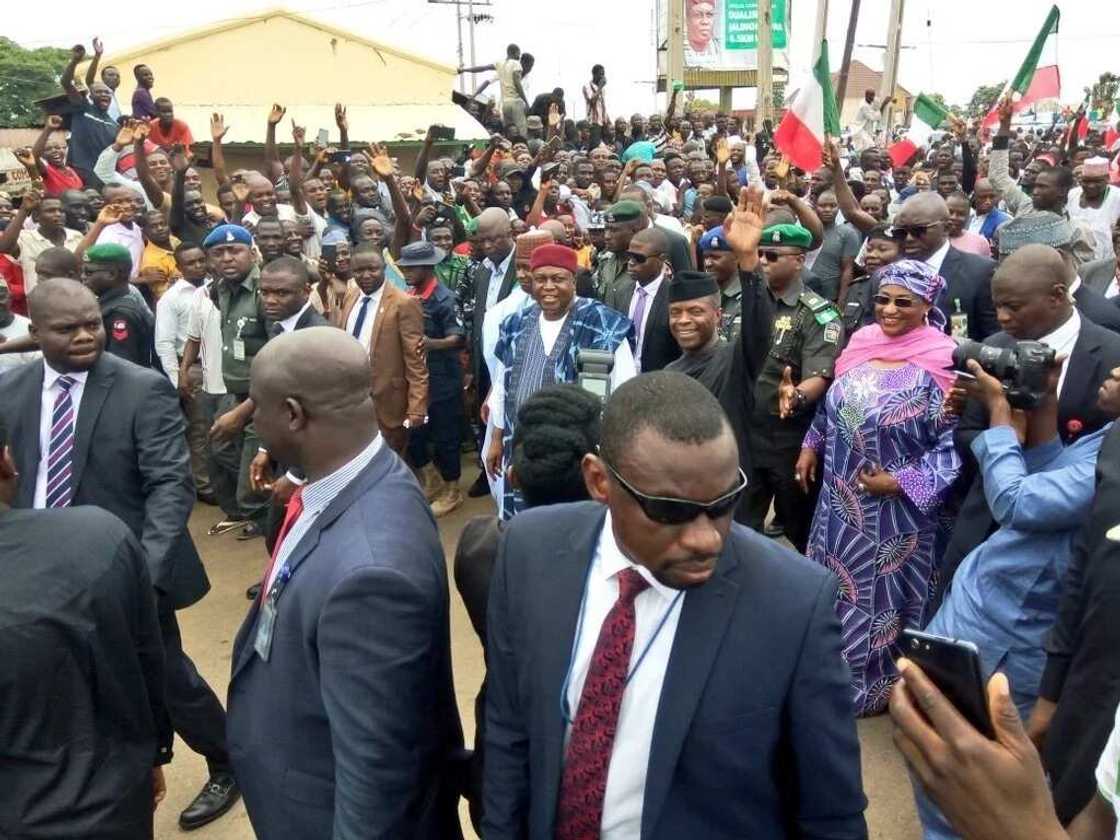 Yemi Osinbajo arrives Taraba for state visit Yemi Osinbajo arrives Taraba for state visit