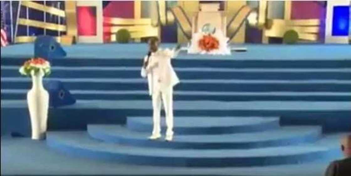 Apostle Suleman asks Nigerians to pray for sick President Buhari (video) Apostle Suleman asks Nigerians to pray for sick President Buhari (video)