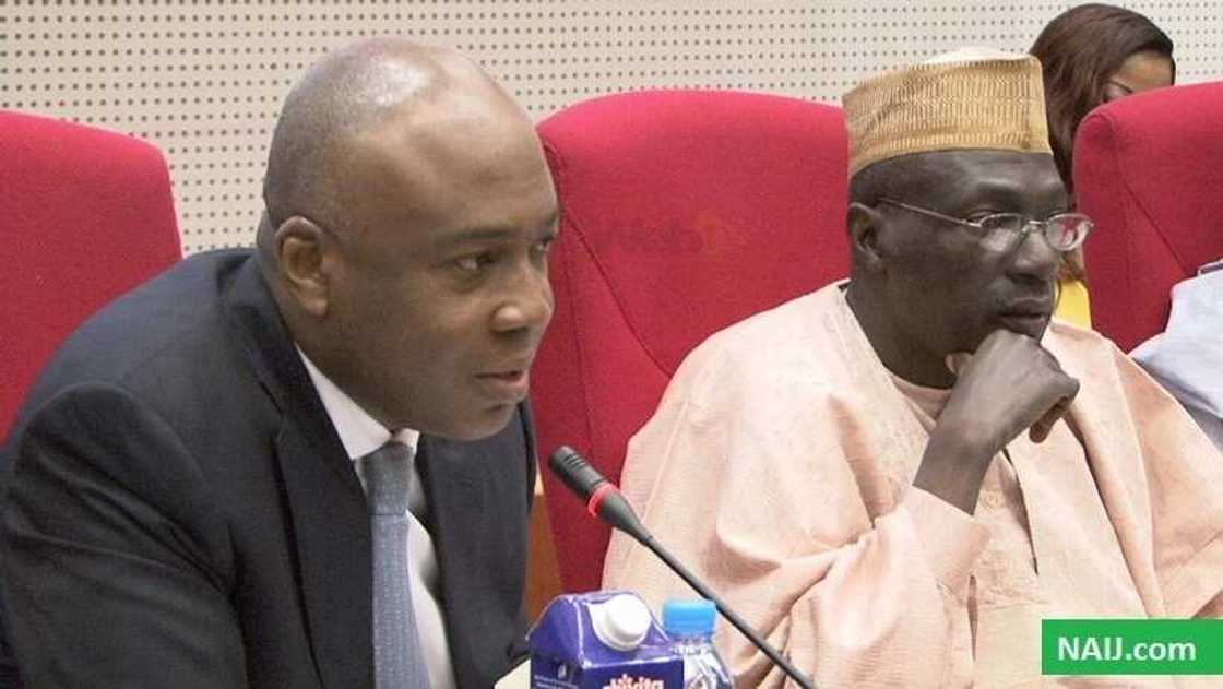 Baza mu bar 'yan kaudi su kwace mana jam'iyya ba - Makarfi Baza mu bar 'yan kaudi su kwace mana jam'iyya ba - Makarfi