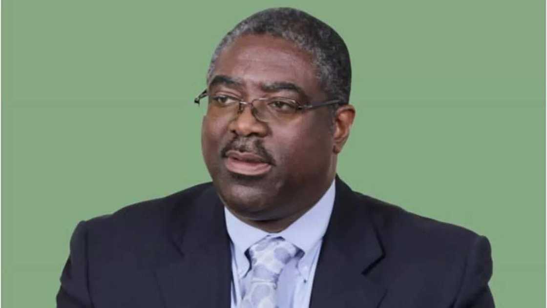 Hukumar FIRS ta tara ma gwamnatin Buhari makudan kudi N5,000,000,000,000 Hukumar FIRS ta tara ma gwamnatin Buhari makudan kudi N5,000,000,000,000