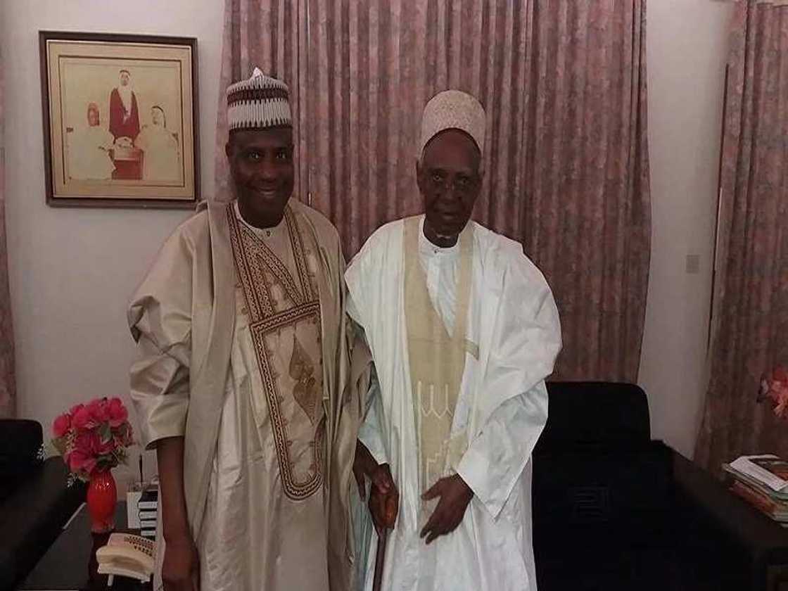 Hotuna: Gwamna Tambuwal ya ziyarci Shagari da tsofafin gwamnonin jihar sokoto