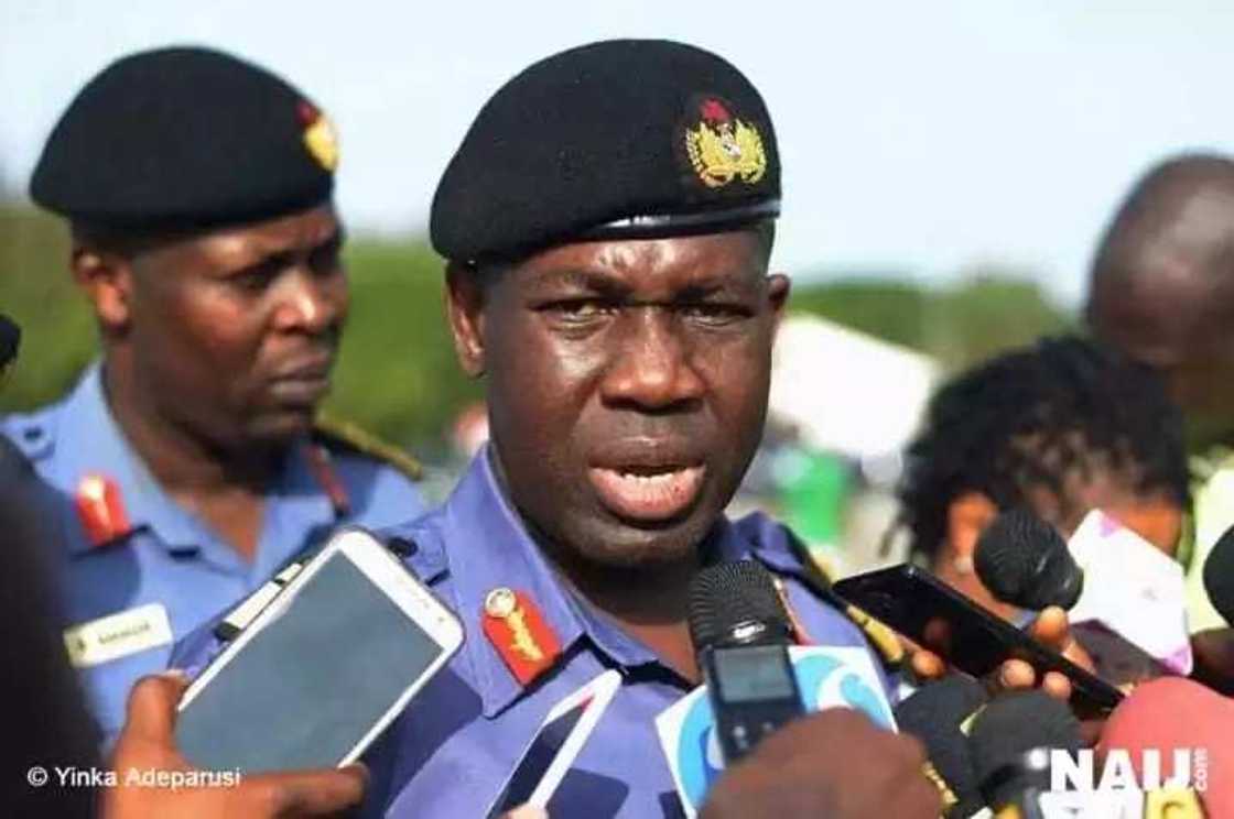 Jami’an rundunar sojan ruwa sun motsa jiki Jami’an rundunar sojan ruwa sun motsa jiki