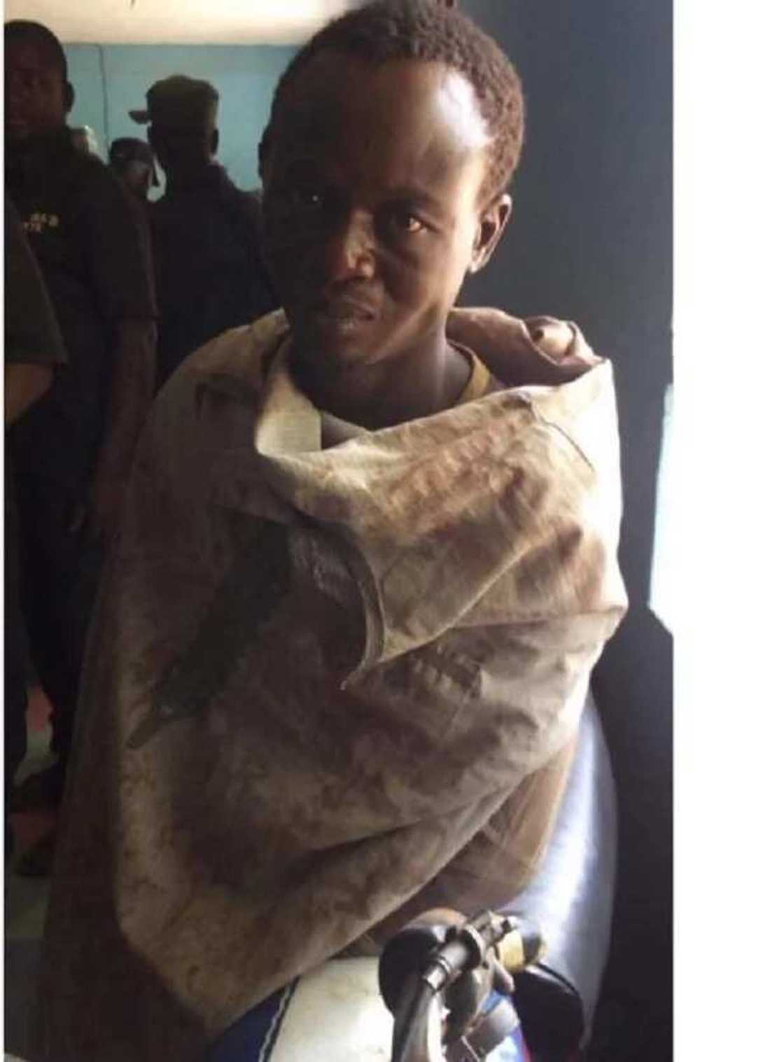 Wani mutum yayi wa ɗan achaɓa yankan rago a Katsina Wani mutum yayi wa ɗan achaɓa yankan rago a Katsina