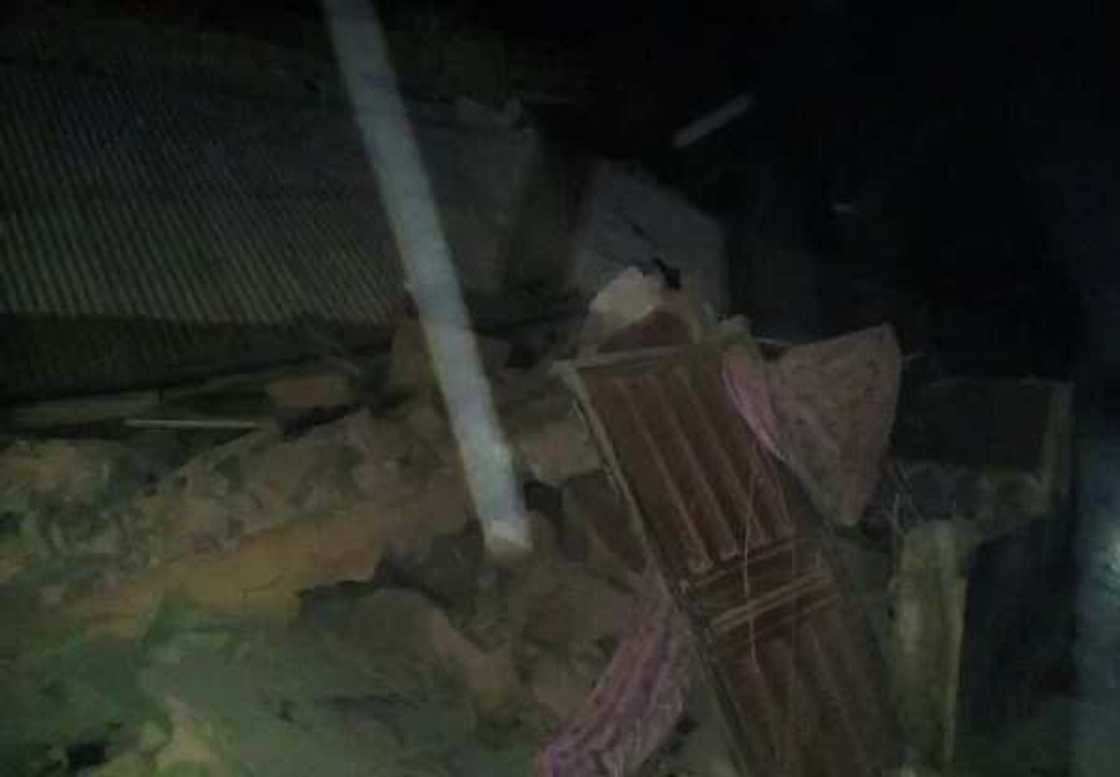 Gidan sama mai hawa biyu ya rushe a jihar Legas Gidan sama mai hawa biyu ya rushe a jihar Legas