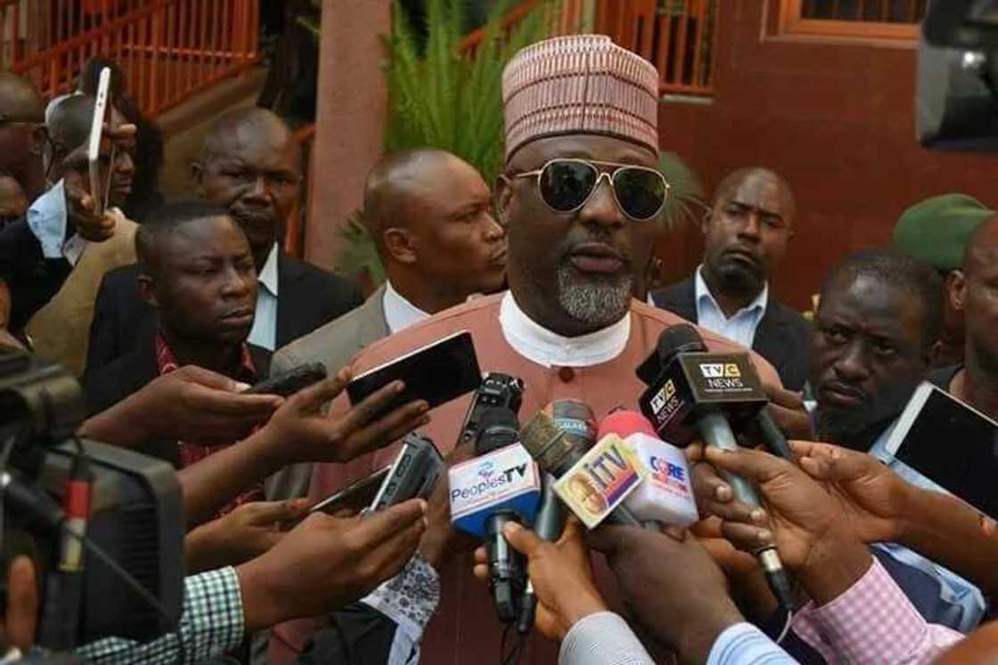 Dino Melaye advises Buhari on Paris Club Refund to states