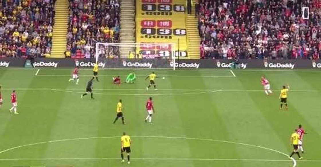 Man United lose third-straight match of the season Man United lose third-straight match of the season