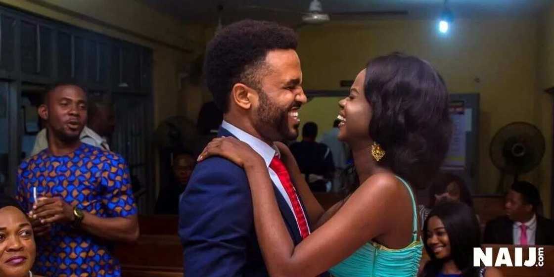 Fast rising Nigerian music artist Naomi Mac weds sweetheart secretly in Lagos (photos)