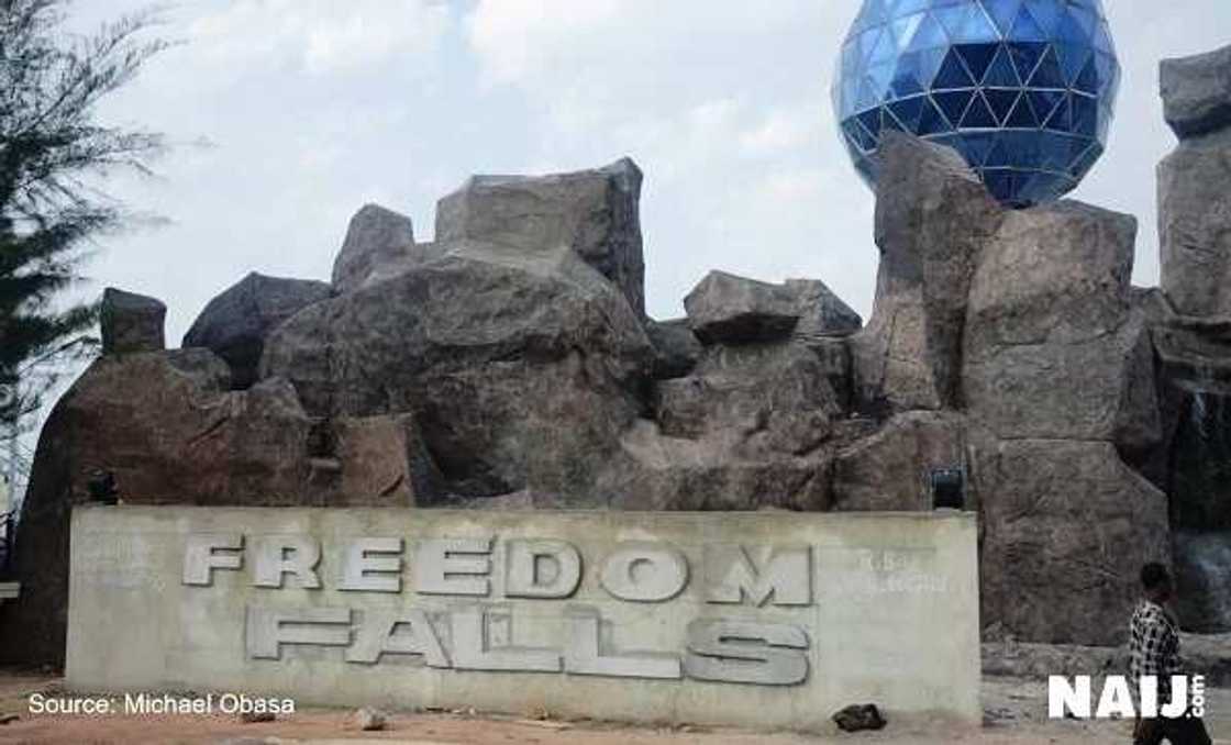See the beautiful Freedom Falls in Owerri (photos) See the beautiful Freedom Falls in Owerri (photos)