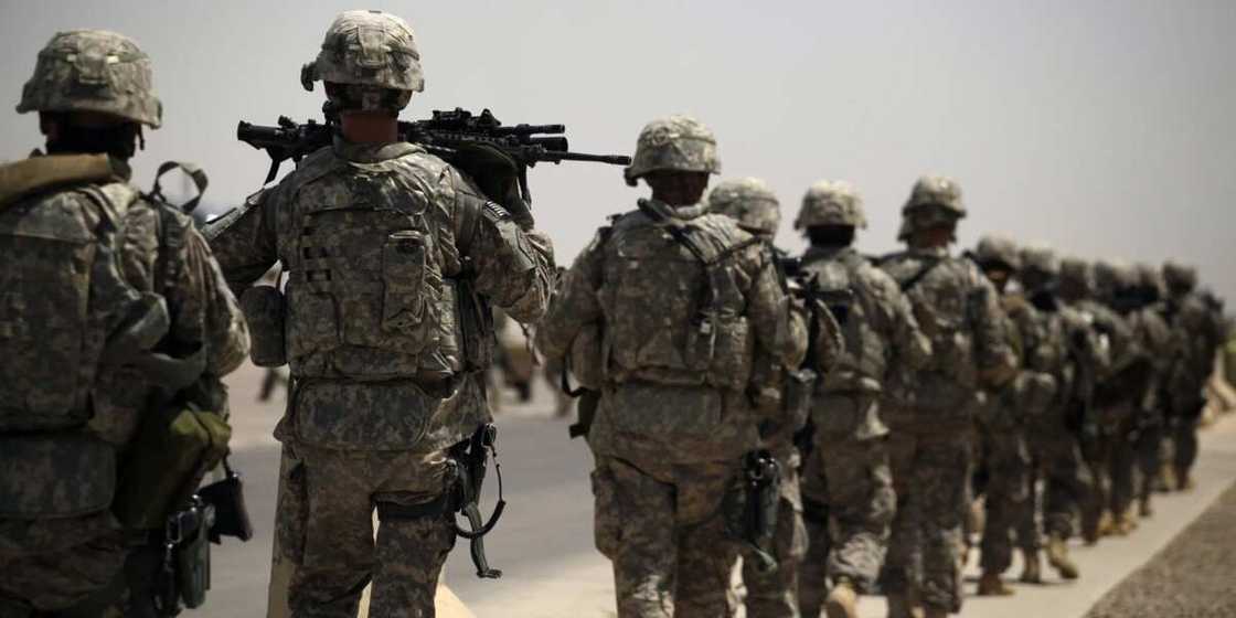 American soldiers invade estate American soldiers invade estate