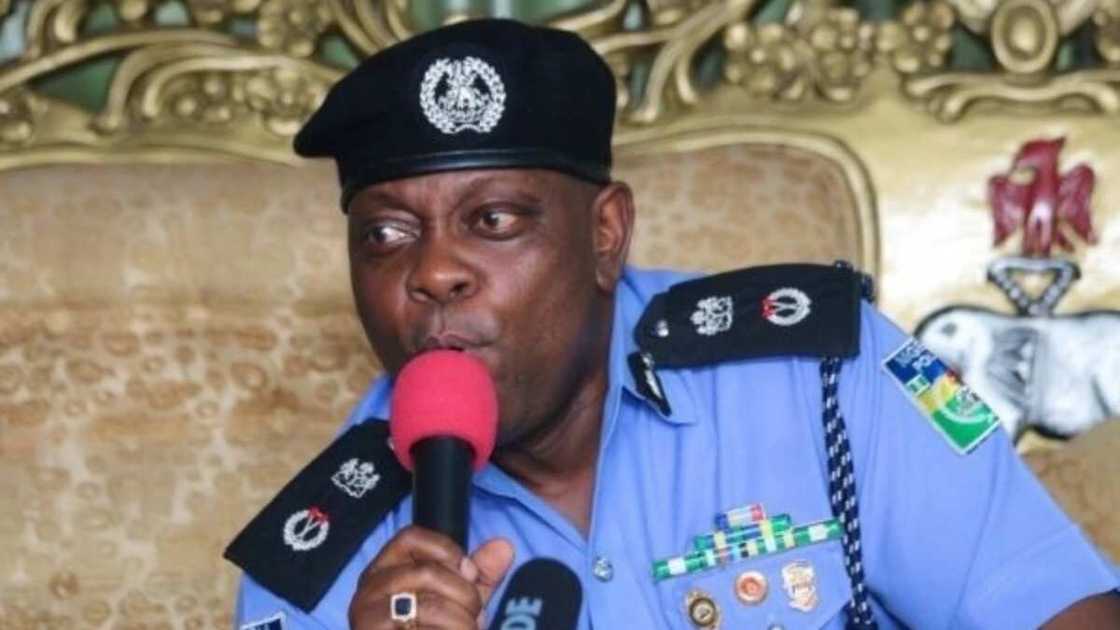 An kori 'yan sanda hudu saboda satar zunzurutun kudi 350,000cfa An kori 'yan sanda hudu saboda satar zunzurutun kudi 350,000cfa