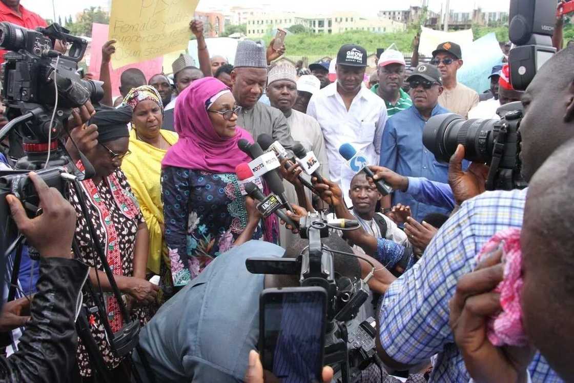 Zancen kashe: Sunayen mutane 47 da za su yi takarar shugaban kasar Najeriya a 2019 Zancen kashe: Sunayen mutane 47 da za su yi takarar shugaban kasar Najeriya a 2019