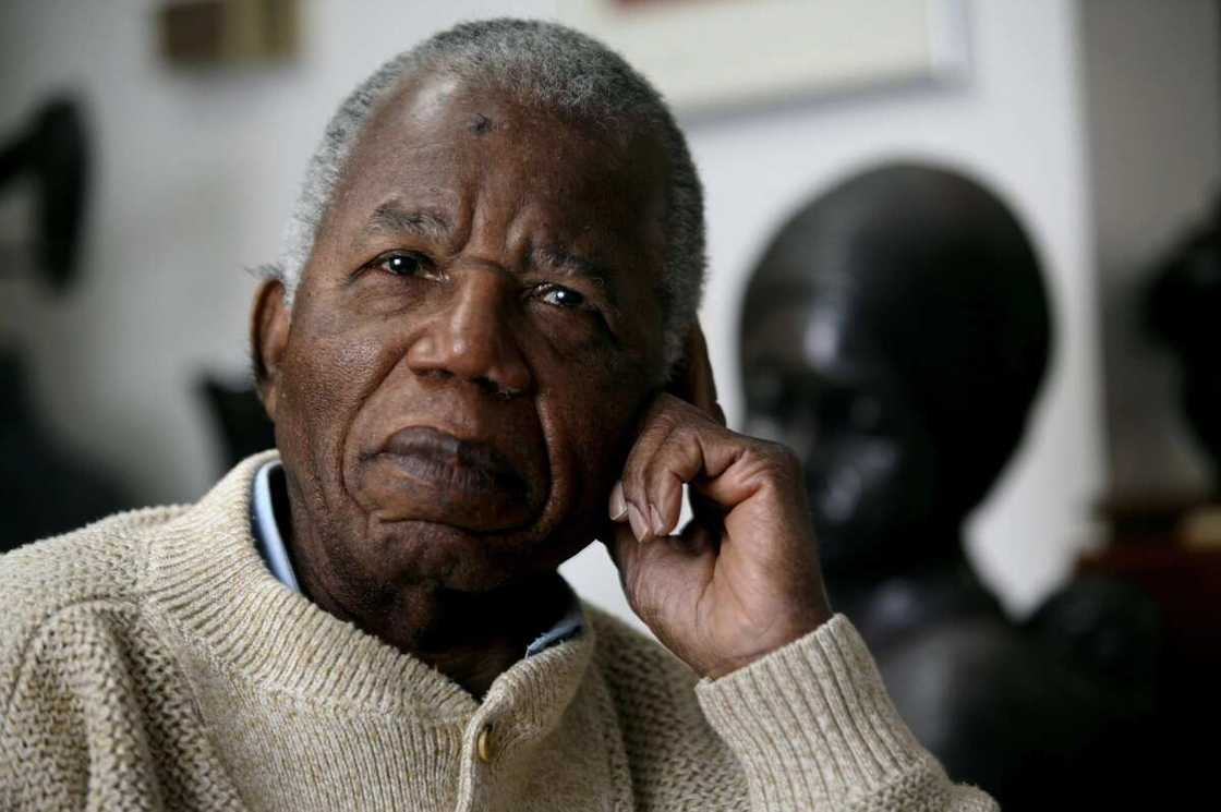 The best proverbs from Chinua Achebe The best proverbs from Chinua Achebe