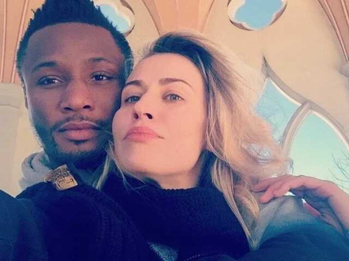 10 Nigerian players and their stunning wives vs Ghanaian players and their ladies