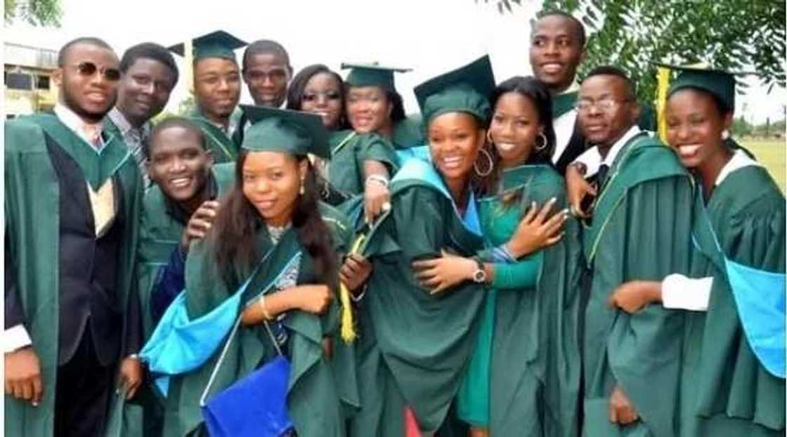 Jihohi 10 da sukayi zarra wajen ilimi a Najeriya Jihohi 10 da sukayi zarra wajen ilimi a Najeriya