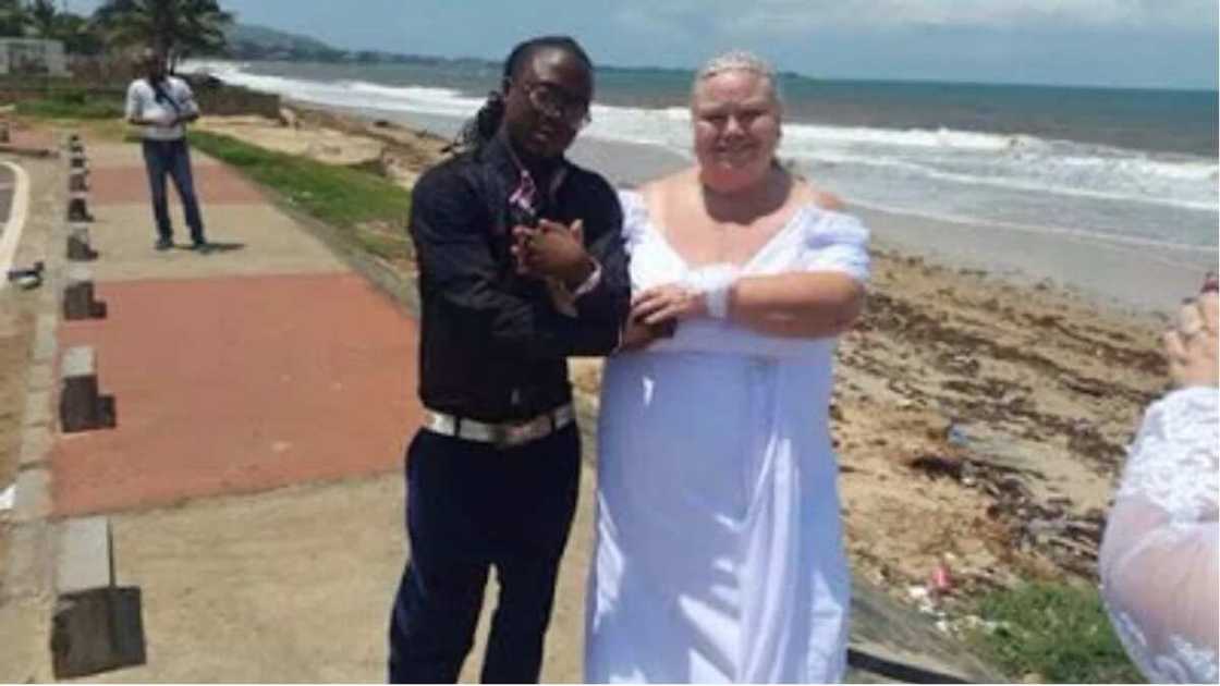 Sierra Leonean artist marries woman old to be his grandmother