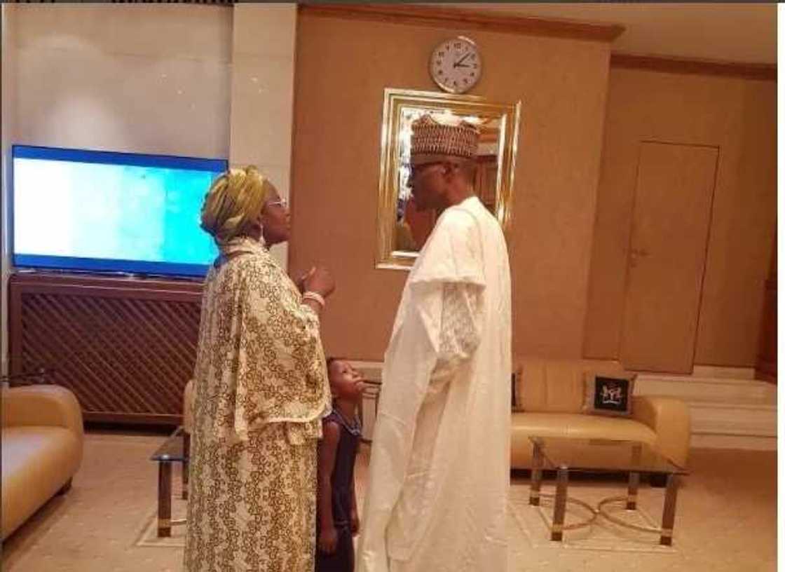 Aisha Buhari ta tafi 'Kasar Burkina Faso domin yawon wayar da kai kan yaki da Cutar Daji Aisha Buhari ta tafi 'Kasar Burkina Faso domin yawon wayar da kai kan yaki da Cutar Daji