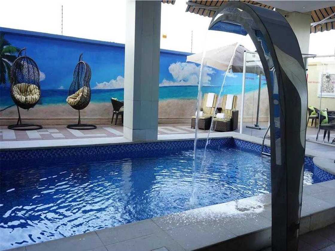 Interesting pool design