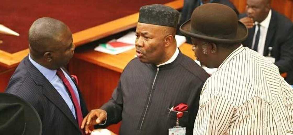 Babban Sanatan Jam’iyyar PDP Godswill Akpabio ya bar matsayin sa Babban Sanatan Jam’iyyar PDP Godswill Akpabio ya bar matsayin sa