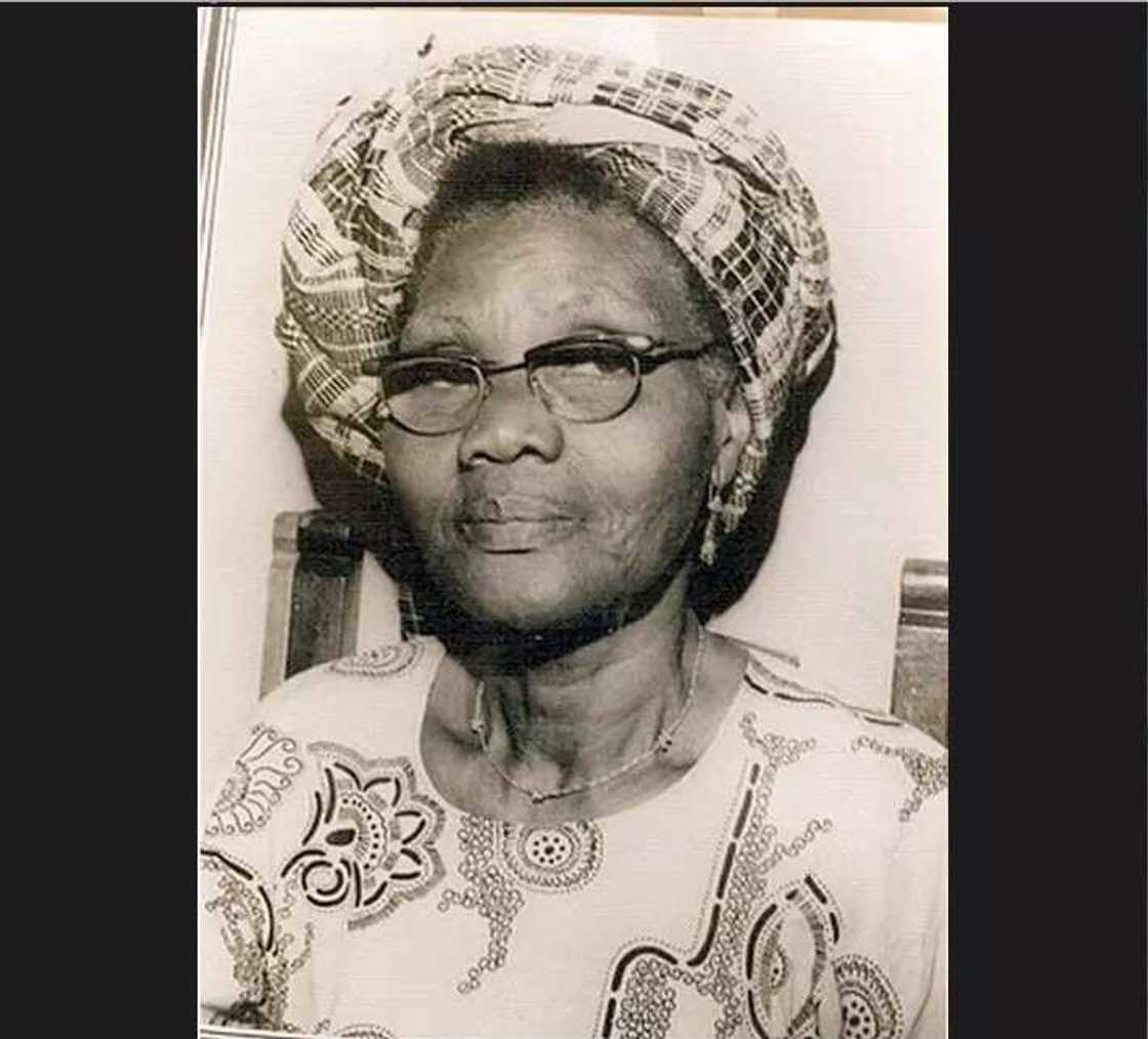 The audacious story of Funmilayo Ransome Kuti, the woman who chased the Alake of Egbaland from the throne in 1949 The audacious story of Funmilayo Ransome Kuti, the woman who chased the Alake of Egbaland from the throne in 1949