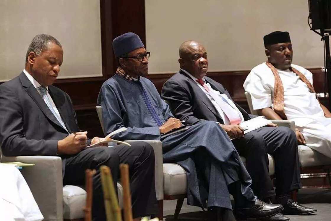 Shugaba Buhari ya halarci taron kungiyar kasuwanci a Jamus Shugaba Buhari ya halarci taron kungiyar kasuwanci a Jamus