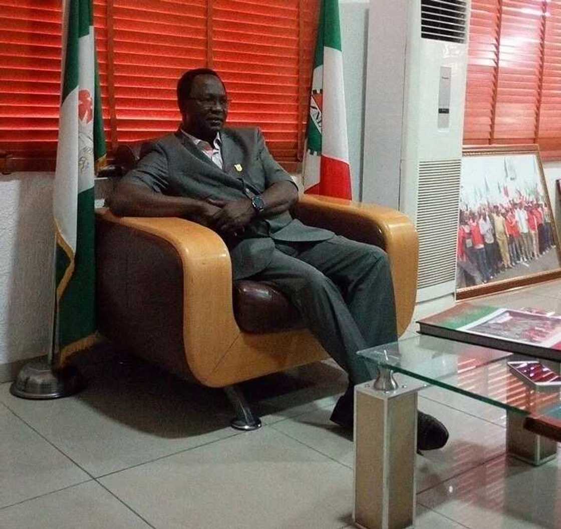 Siyasa kasuwanci ne ga yawancin yan siyasan Najeriya - Wabba Siyasa kasuwanci ne ga yawancin yan siyasan Najeriya - Wabba