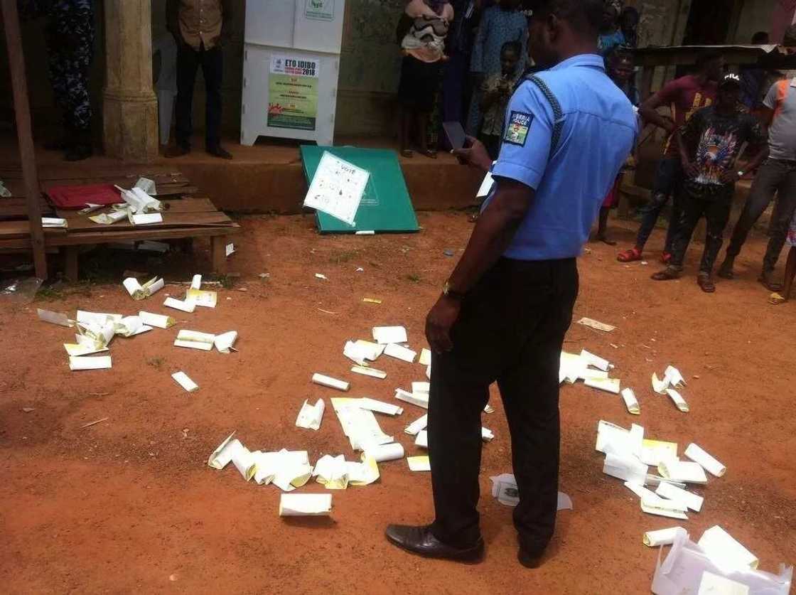 PDP tayi watsi da sakamakon zaben Ekiti, duba hotunan da ta saki a matsayin shaidar magudi PDP tayi watsi da sakamakon zaben Ekiti, duba hotunan da ta saki a matsayin shaidar magudi