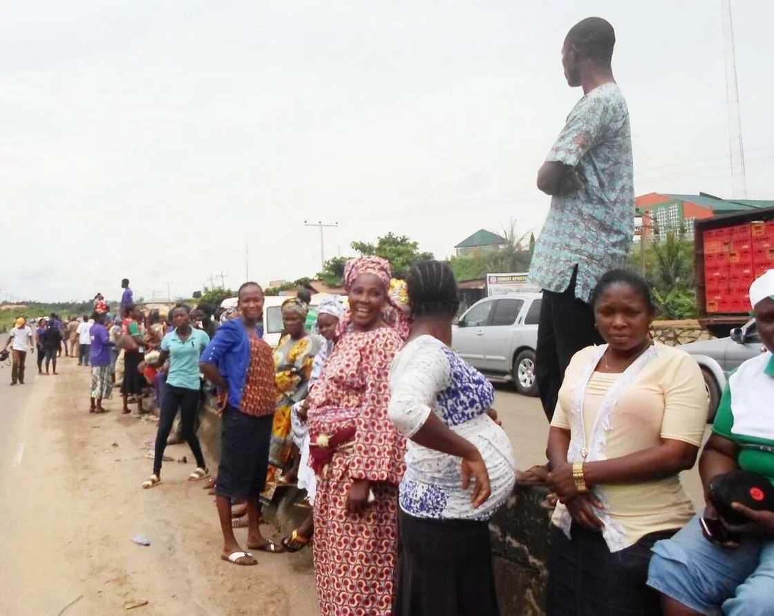 New Ooni Made Triumphal Entry Into Ile-Ife New Ooni Made Triumphal Entry Into Ile-Ife