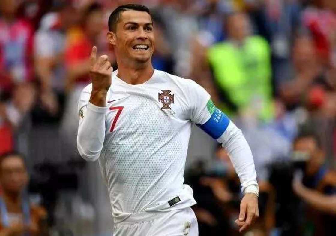 Murnar Ronaldo yayin da ya jefa kwallo a ragar Kasar Morocco a Gasar Kofin Duniya 2018 Murnar Ronaldo yayin da ya jefa kwallo a ragar Kasar Morocco a Gasar Kofin Duniya 2018