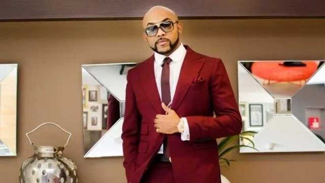 Banky W