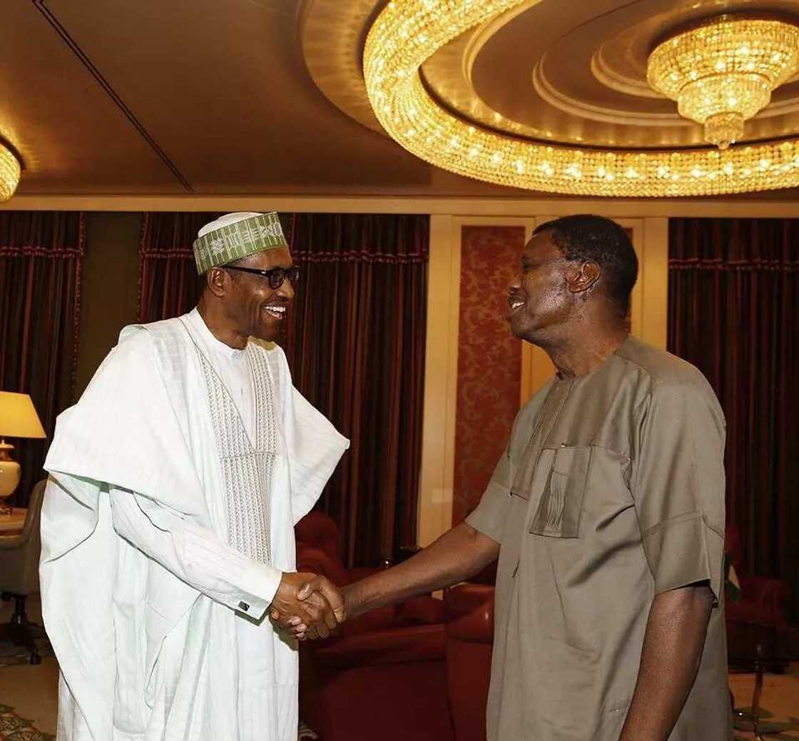 Just In: President Buhari, Osinbajo meet with Pastor Adeboye Just In: President Buhari, Osinbajo meet with Pastor Adeboye
