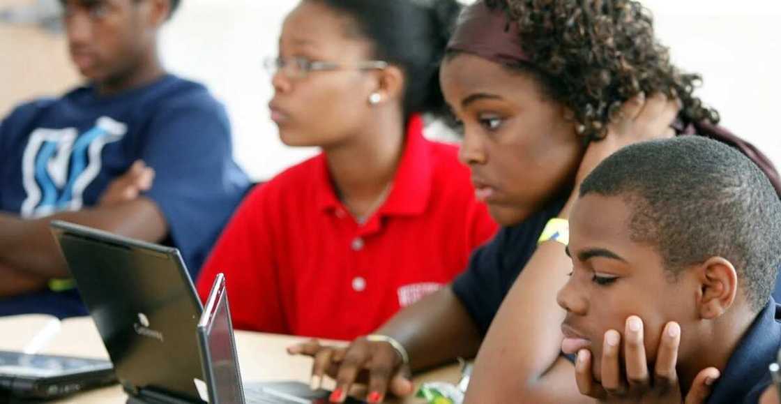 kids on computers kids on computers