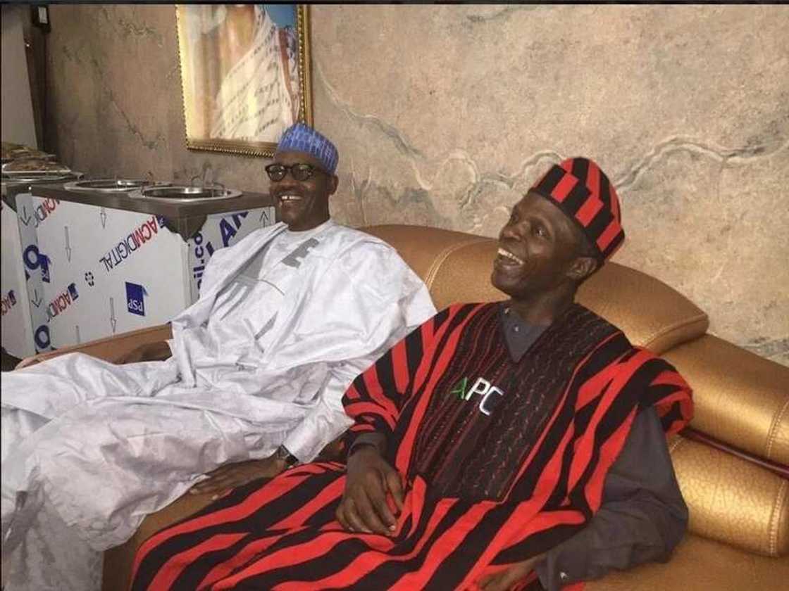 Idoma traditional attire on Obasanjo Idoma traditional attire on Obasanjo