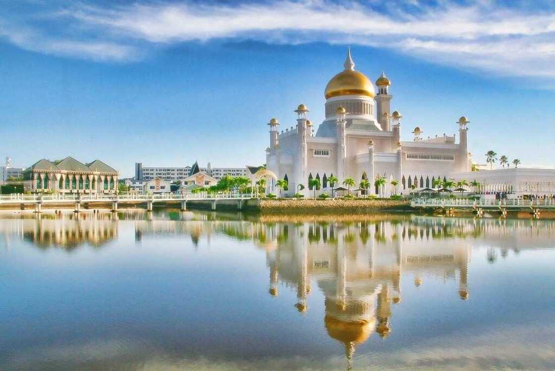 Tsarabar Juma'a: Sunaye da hotunan masallatai 10 mafi kyau da girma a duniya Tsarabar Juma'a: Sunaye da hotunan masallatai 10 mafi kyau da girma a duniya