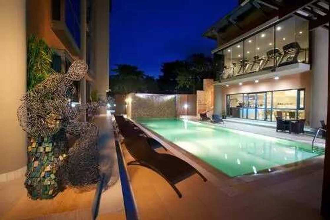 10 Places In Lagos To Take Your Lady To This Weekend 10 Places In Lagos To Take Your Lady To This Weekend