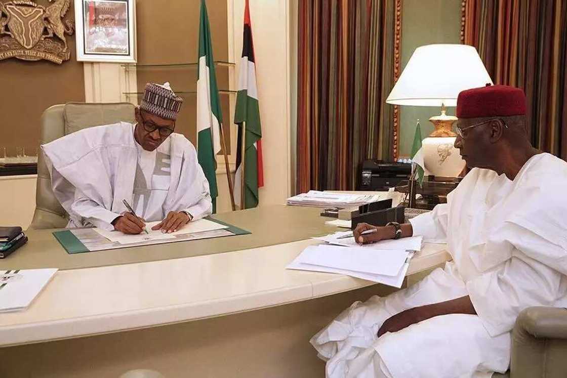 UPDATED: Buhari resumes work, notifies National Assembly UPDATED: Buhari resumes work, notifies National Assembly