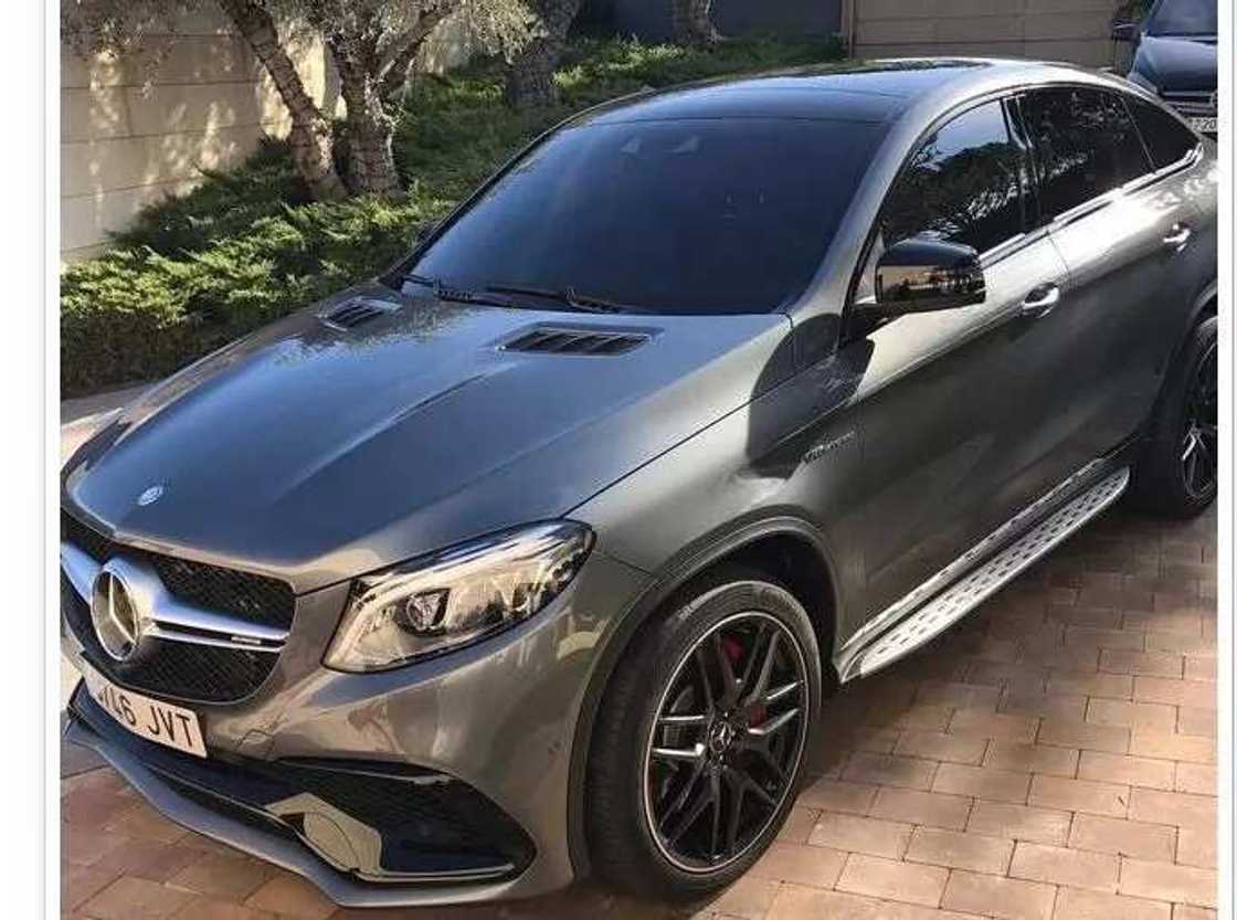 Ronaldo ya siya motar naira miliyan 37 (Hotuna) Ronaldo ya siya motar naira miliyan 37 (Hotuna)